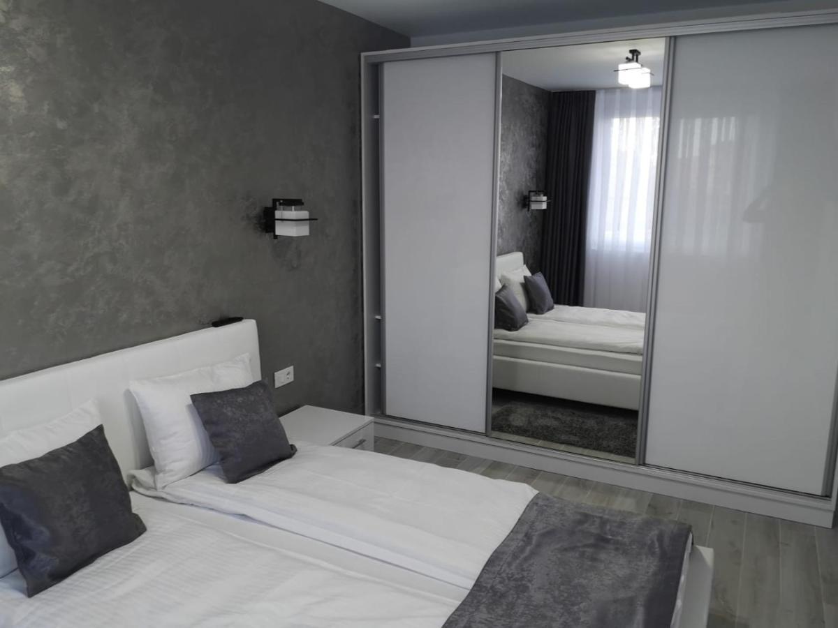 Gala Residence In Oradea Zewnętrze zdjęcie